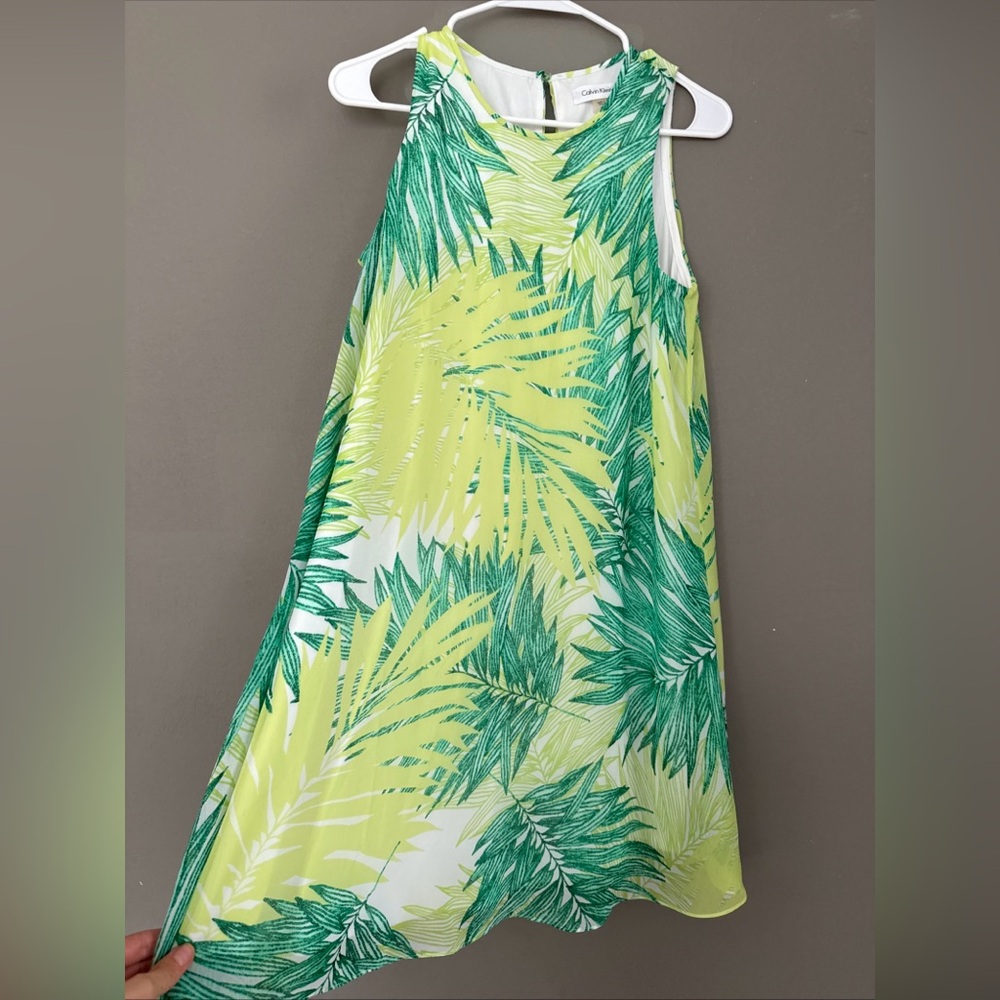 Calvin Klein Leaf sleeveless green Dress size 8